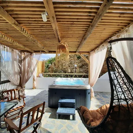 Janakos Luxury Apartment